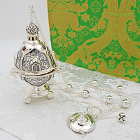 2.7.1577лр Кадило латунное с красными камнями и патинированием в серебрении