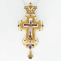 2.10.0295лф-2/1л Крест латунный с фрагментальной позолотой и цепью