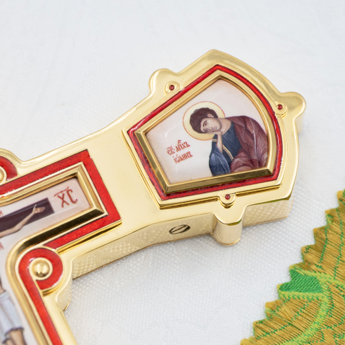 2.7.2898лпэ-2 Крест напрестольный латунный в позолоте фото 7 2.7.2898лпэ-2 Крест напрестольный латунный в позолоте фото 7